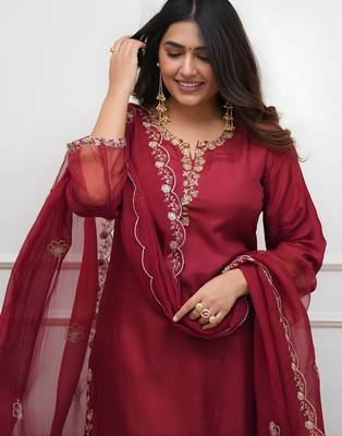 Women's Beautiful Embroidery Work Roman Silk Fabric Straight Kurta Pant and Dupatta Set 5