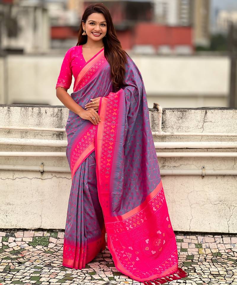 Patola silk ikkat zari weaving saree with contrast blouse piece