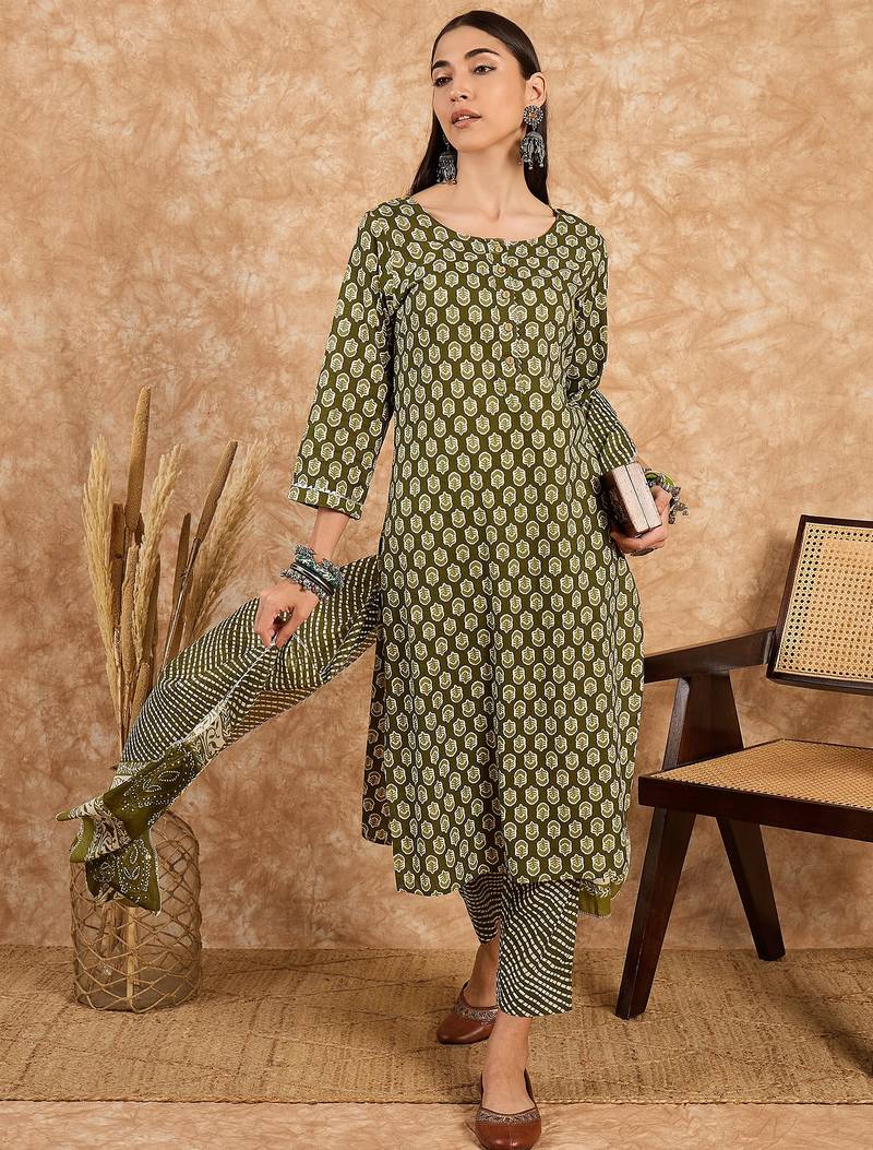 Green floral print cotton straight kurta pant with dupatta set