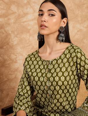 Green floral print cotton straight kurta pant with dupatta set 5