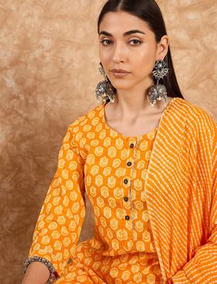 Yellow floral print cotton straight kurta pant with dupatta set 5