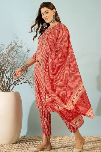 Red floral print cotton straight kurta pant with dupatta se