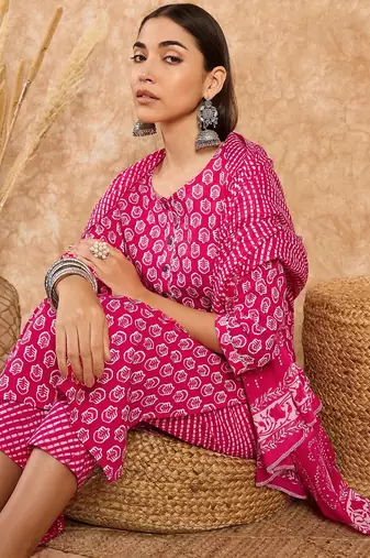 Pink floral print cotton straight kurta pant with dupatta set