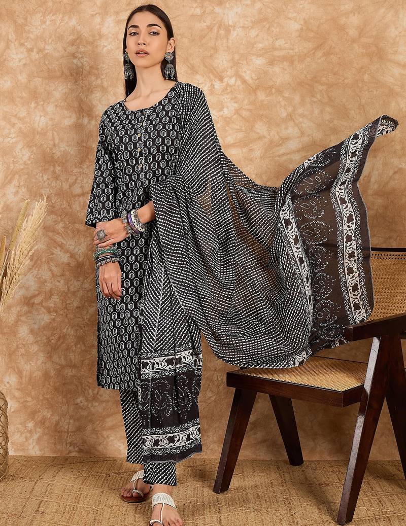 Black floral print cotton straight kurta pant with dupatta set