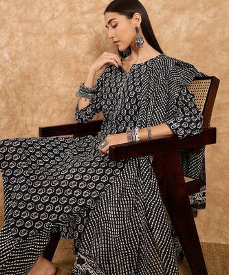 Black floral print cotton straight kurta pant with dupatta set 5