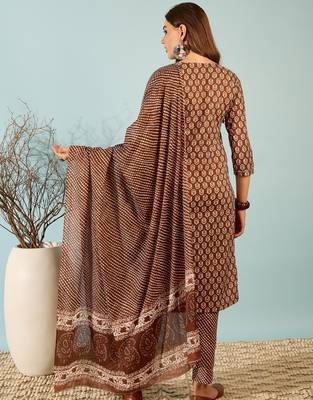 Chocolate floral print cotton straight kurta pant with dupatta set 2