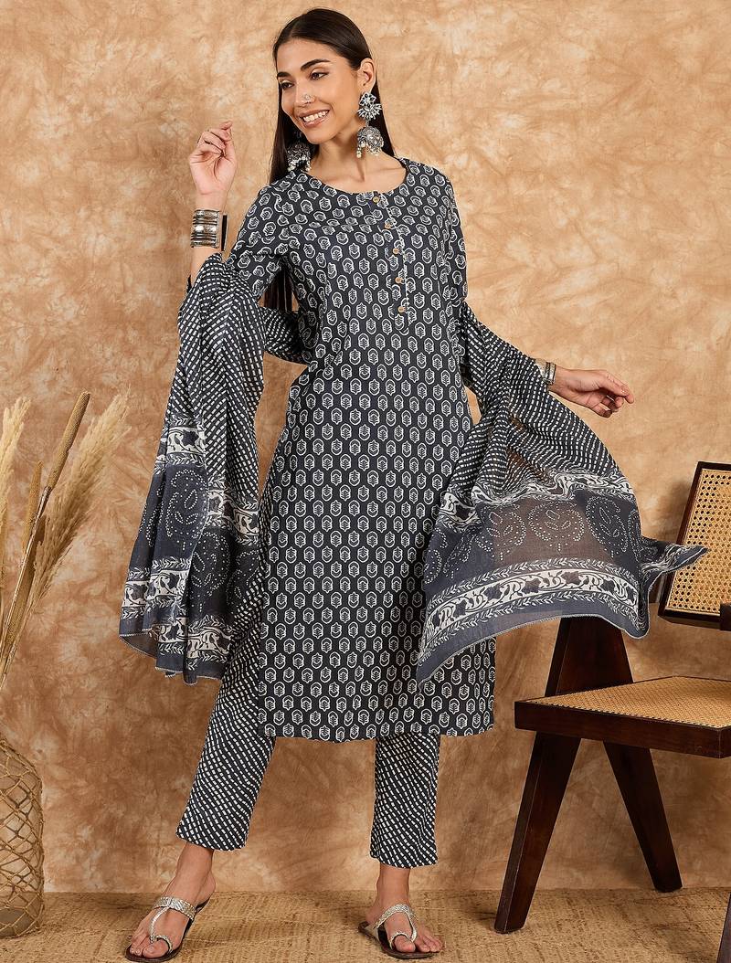 Grey floral print cotton straight kurta pant with dupatta set