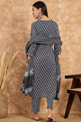 Grey floral print cotton straight kurta pant with dupatta set