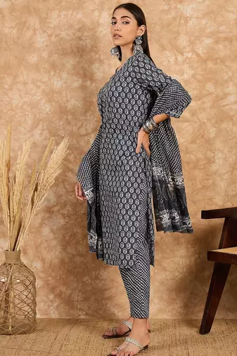 Grey floral print cotton straight kurta pant with dupatta set