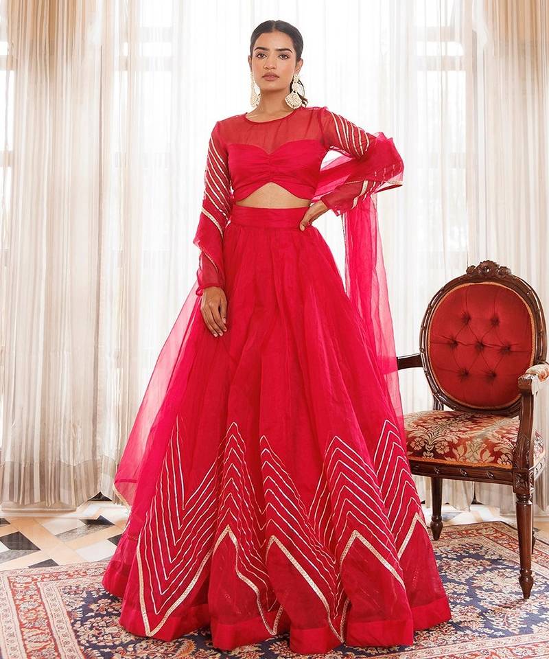 Dil Sharifa Hot Pink Organza Lehenga Set
