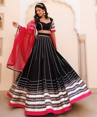 Blackened Pearl and Pink Cotton Lehenga Set 4