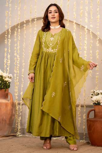 Women's Beautiful Embroidery Work Chanderi Silk Fabric Flared Kurta Pant and Dupatta Set