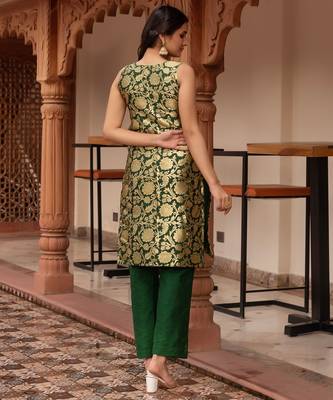 Green jacquard straight suit set 2