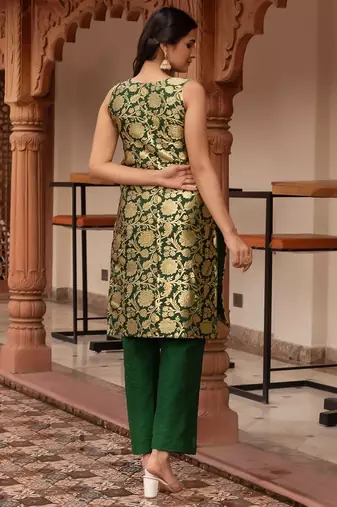 Green jacquard straight suit set