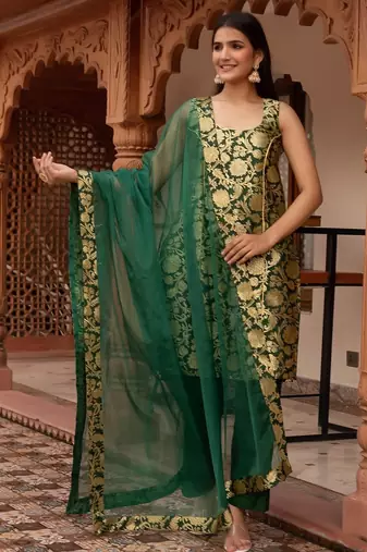 Green jacquard straight suit set