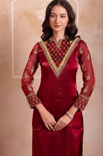 Maroon organza handwork kurta set