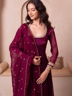 Purple organza handwork anarkali suit set 5