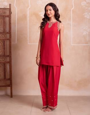 Red farshi kurta salwar handwork dupattta set 4