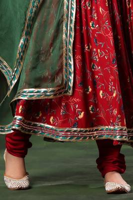red floral cotton anarkali kurta set with dupatta 5