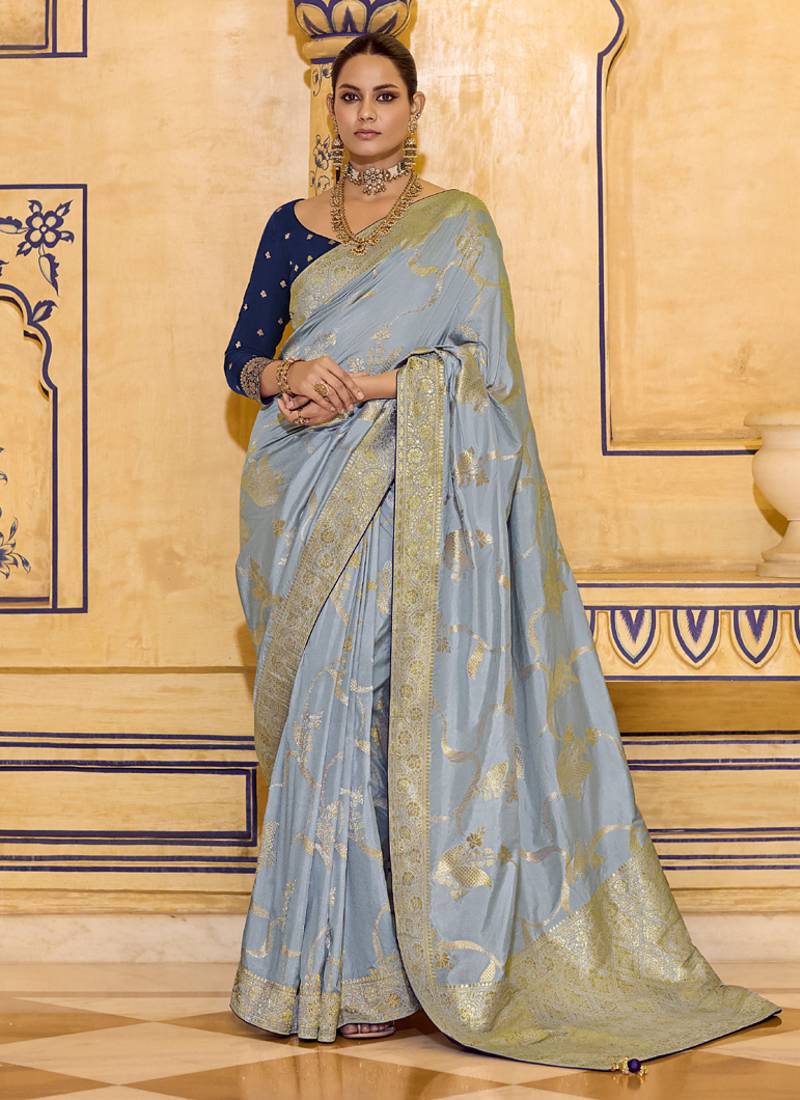 Gray crepe silk saree, beautifully crafted with rich zari weaving