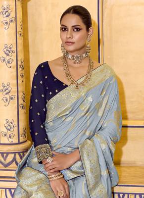 grey crepe silk saree with rich zari weaving 2