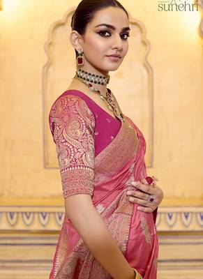 peach crepe silk saree with elegant zari weaving 2