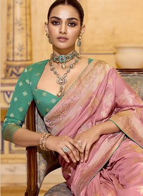 peach crepe silk saree with rich zari weaving 4
