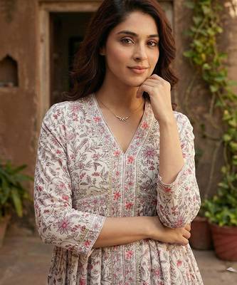 purple and white pure cotton anarkali gathered or pleated kurta set 4