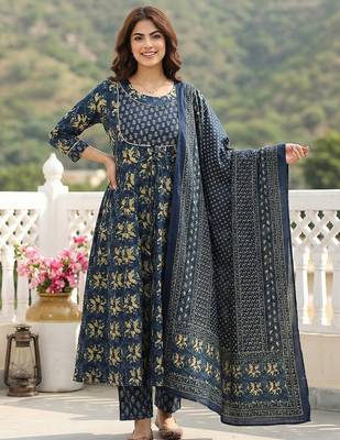 blue pure cotton anarkali regular kurta set 5