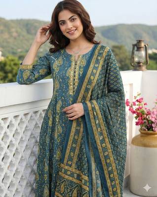 green and beige pure cotton anarkali regular kurta set 4