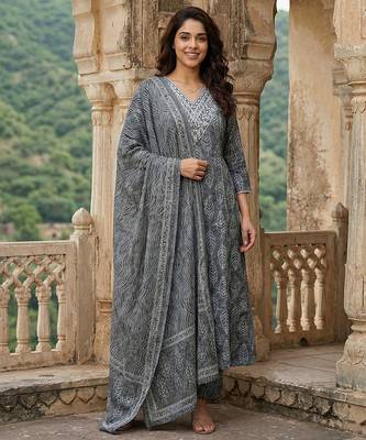 grey pure cotton a-line regular kurta set 5
