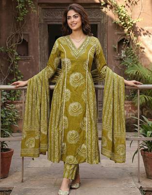 olive green pure cotton a-line princess cut kurta set 5