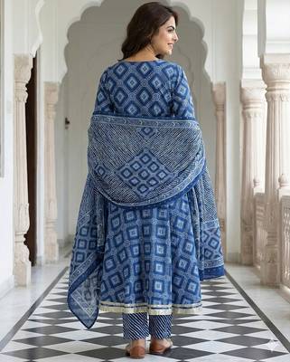 blue pure cotton anarkali regular kurta set 3