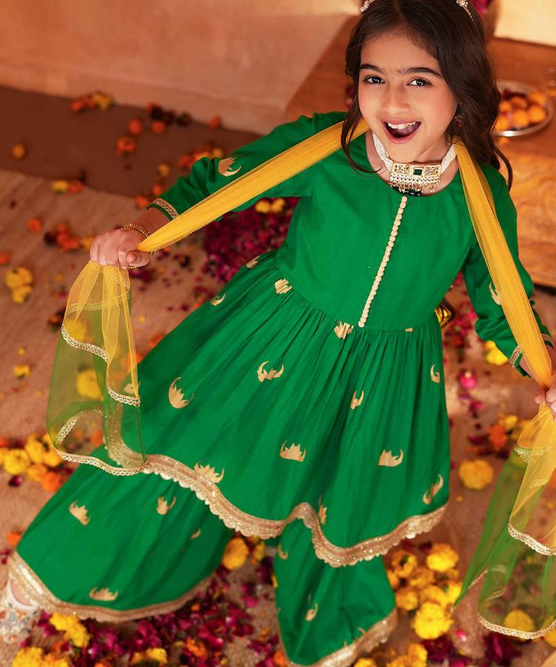 girls ethnic regular thread work kurta with sharara & with dupatta