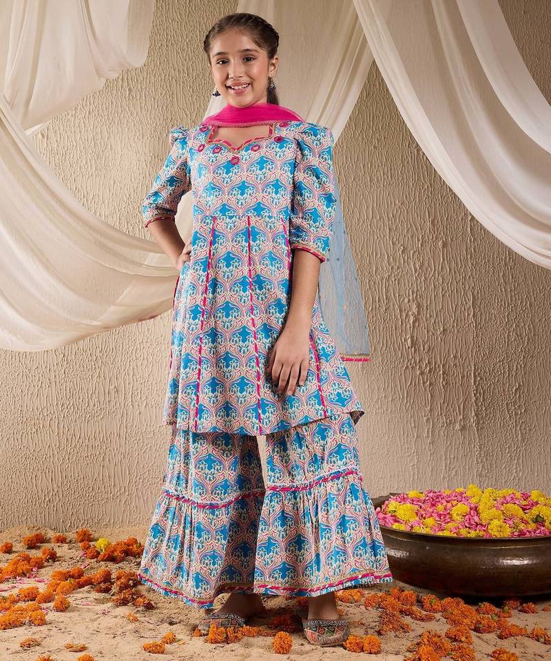 girls cotton 3/4th sleeves sweetheart neck lehenga choli with dupatta for girls