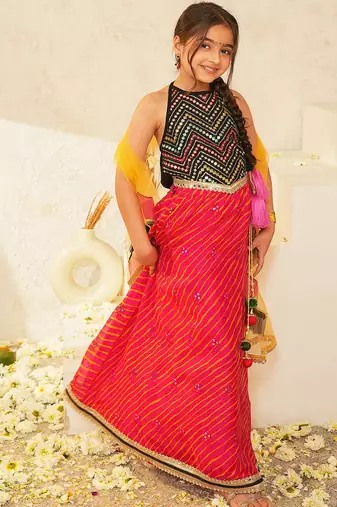 girls lehenga choli with dupatta set