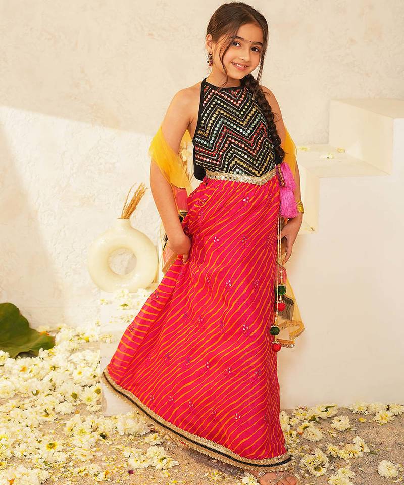girls lehenga choli with dupatta set
