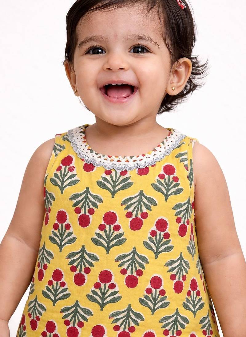 baby girl printed kurta dhoti set (ing-yellowbooti)