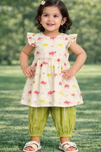 baby girls animal print kurta set (ing-camel)