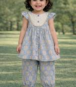 baby girl printed kurta pajama set (ing-bluebooti)