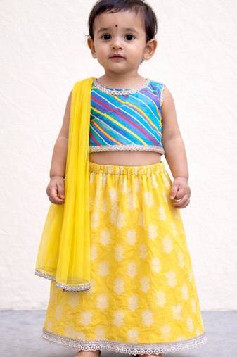 baby girl printed lehenga choli with dupatta set (ing-lyellowfoil)