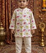 baby boy printed kurta pajama set (inb-camel)