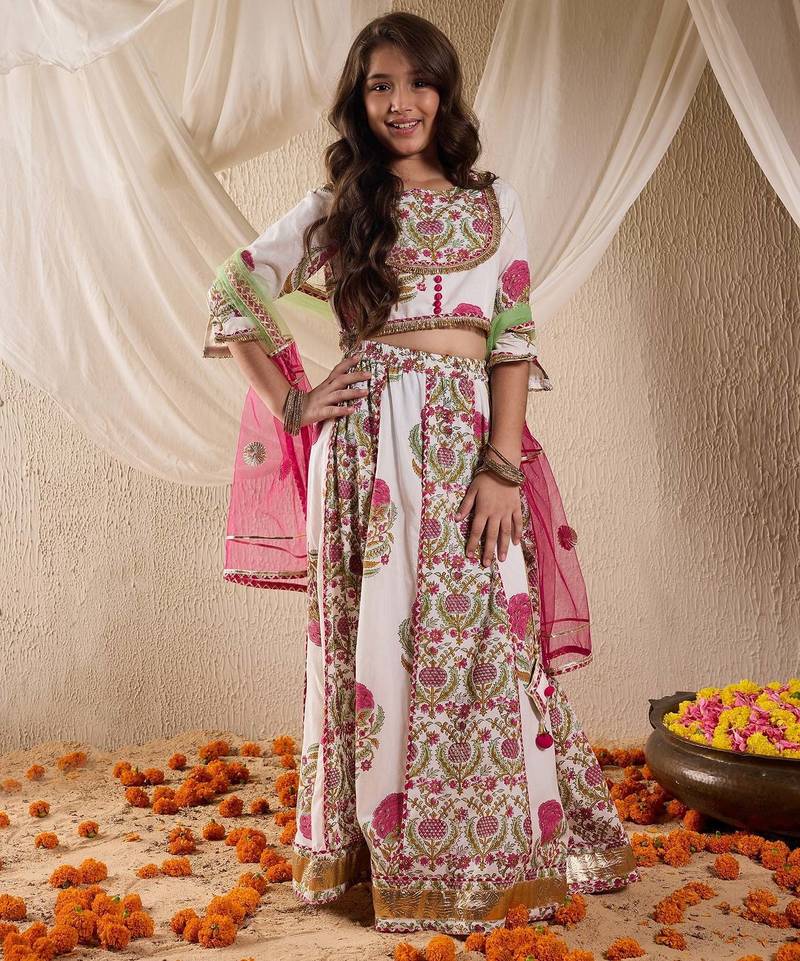 girls cotton 3/4th sleeves round neck gota pati embellished lehenga choli set with dupatta for girls (l-magjaalboota)