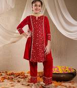 girls floral embroidered sequinned velvet kurta with trousers & dupatta (ks-redseqvelvet)