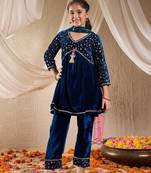 girls floral embroidered sequinned velvet kurta with trouser & dupatta (ks-tealseqvelvet)