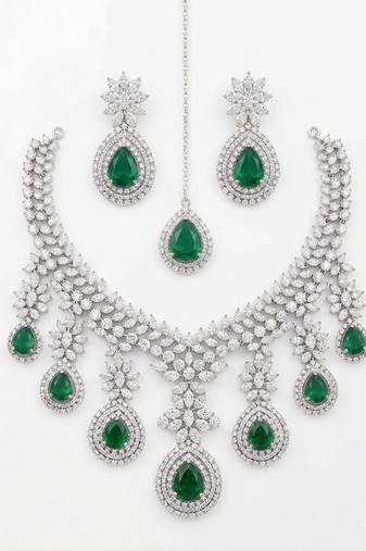 American diamond choker jewellery set - ideal for fashionable women's statement