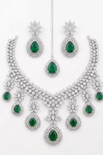 American diamond choker jewellery set - ideal for fashionable women's statement