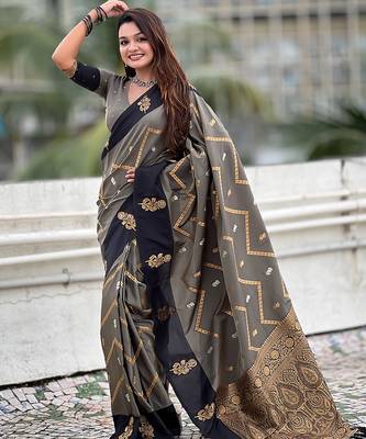 grey soft silk saree with zari woven work 3
