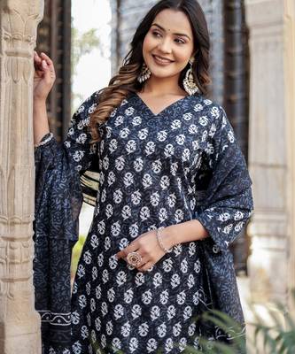 Black floral block print cotton straight kurta set with dupatta 4