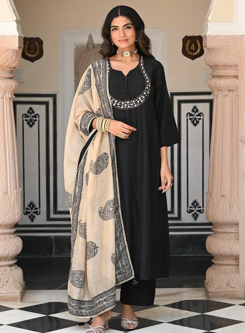 Black women viscose embroidered kurta with viscose bottom and chanderi print dupatta set
